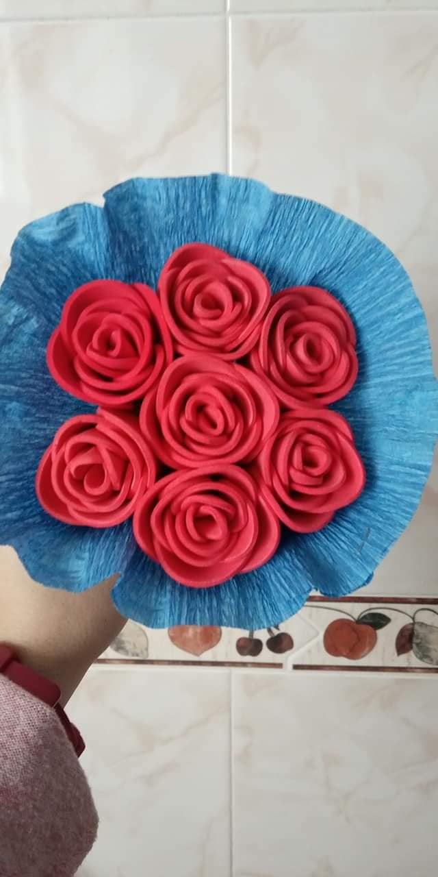 Ramo Rosas Goma Eva