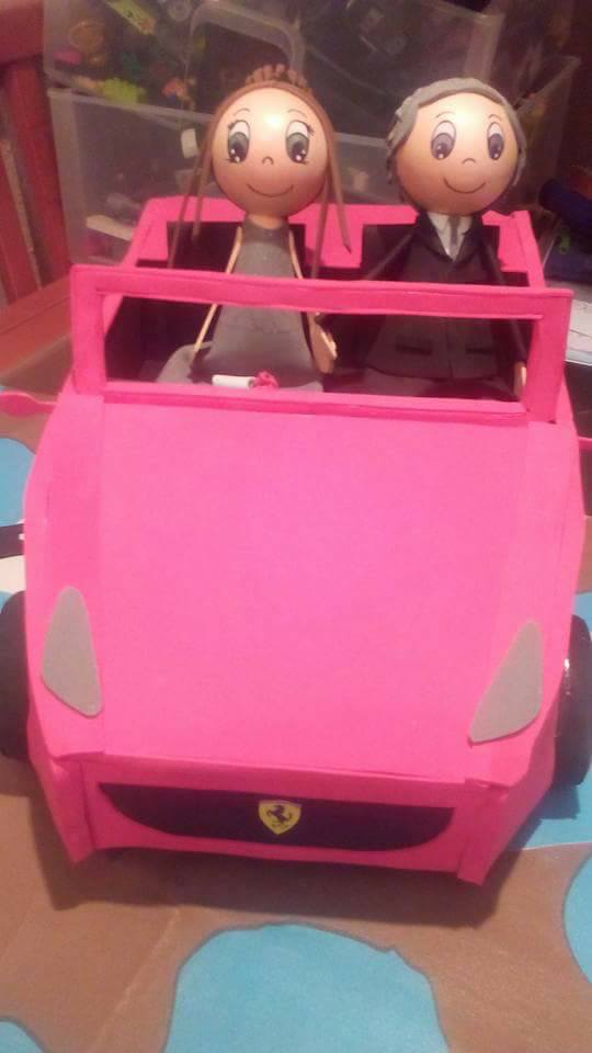 Pareja Fofuchos con Coche - Imagen 2